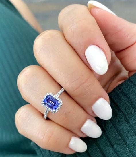 Tanzanite emerald cut ring deals