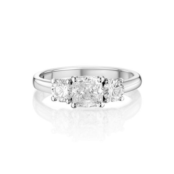 4℃ 14K ホワイトゴールドリング 3石ダイヤモンド　サイズ8号 美しく繊細な 3 石の天然ダイヤモンドの婚約指輪 (14K ホワイト