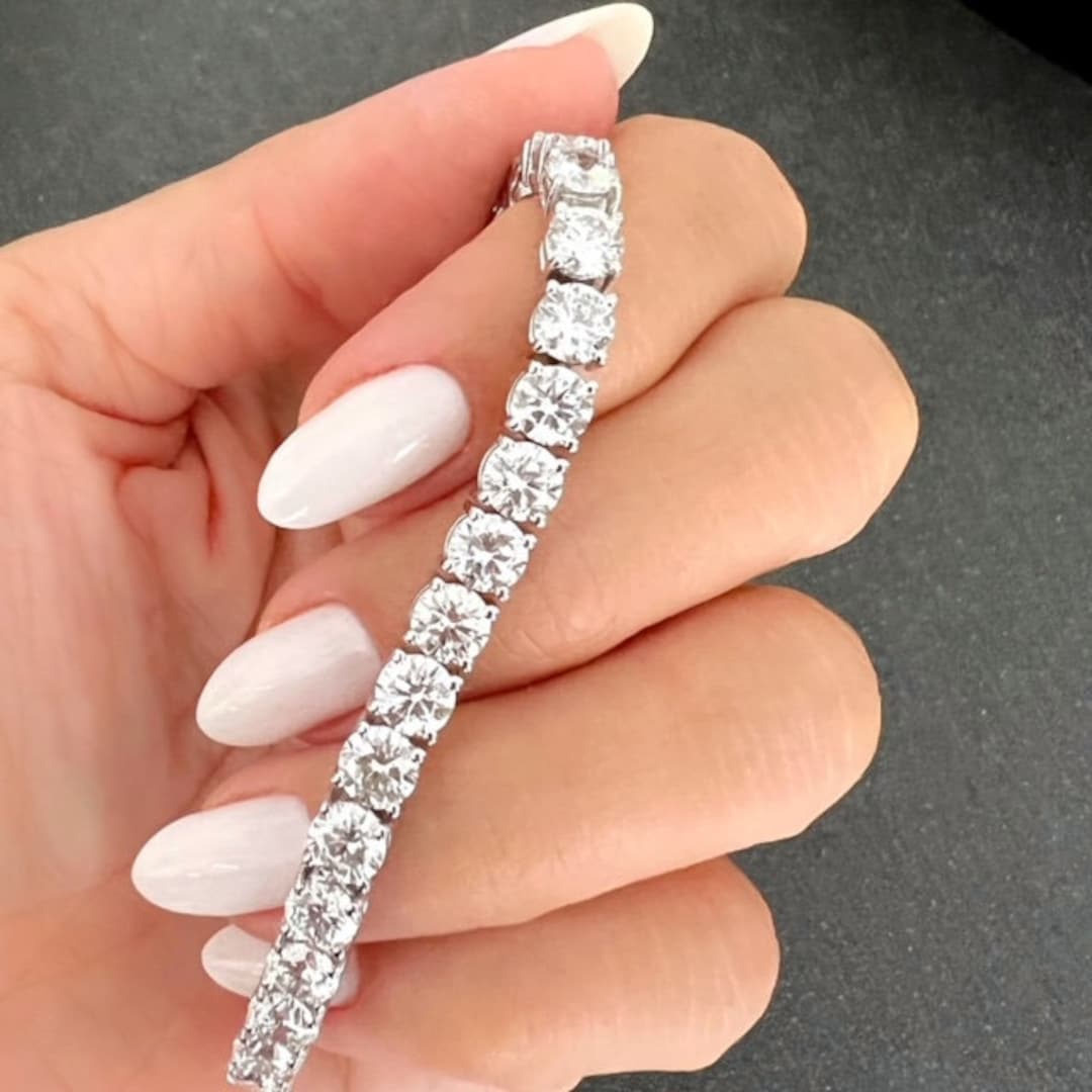 OOAK! Big Shiny 17.5 Carat Tennis Bracelet! Top Quality Lab