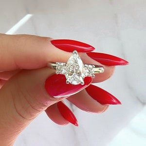 1.47 Carat Three Stone Lab Diamond Engagement Ring, F/VS1 IGI Certificate Pear Shape Lab Grown Diamond Set with 2 Round Diamonds In 14K Gold