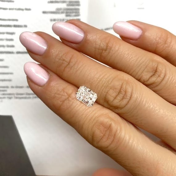 The Process of Buying Custom Made Engagement Rings - The Yes Girls