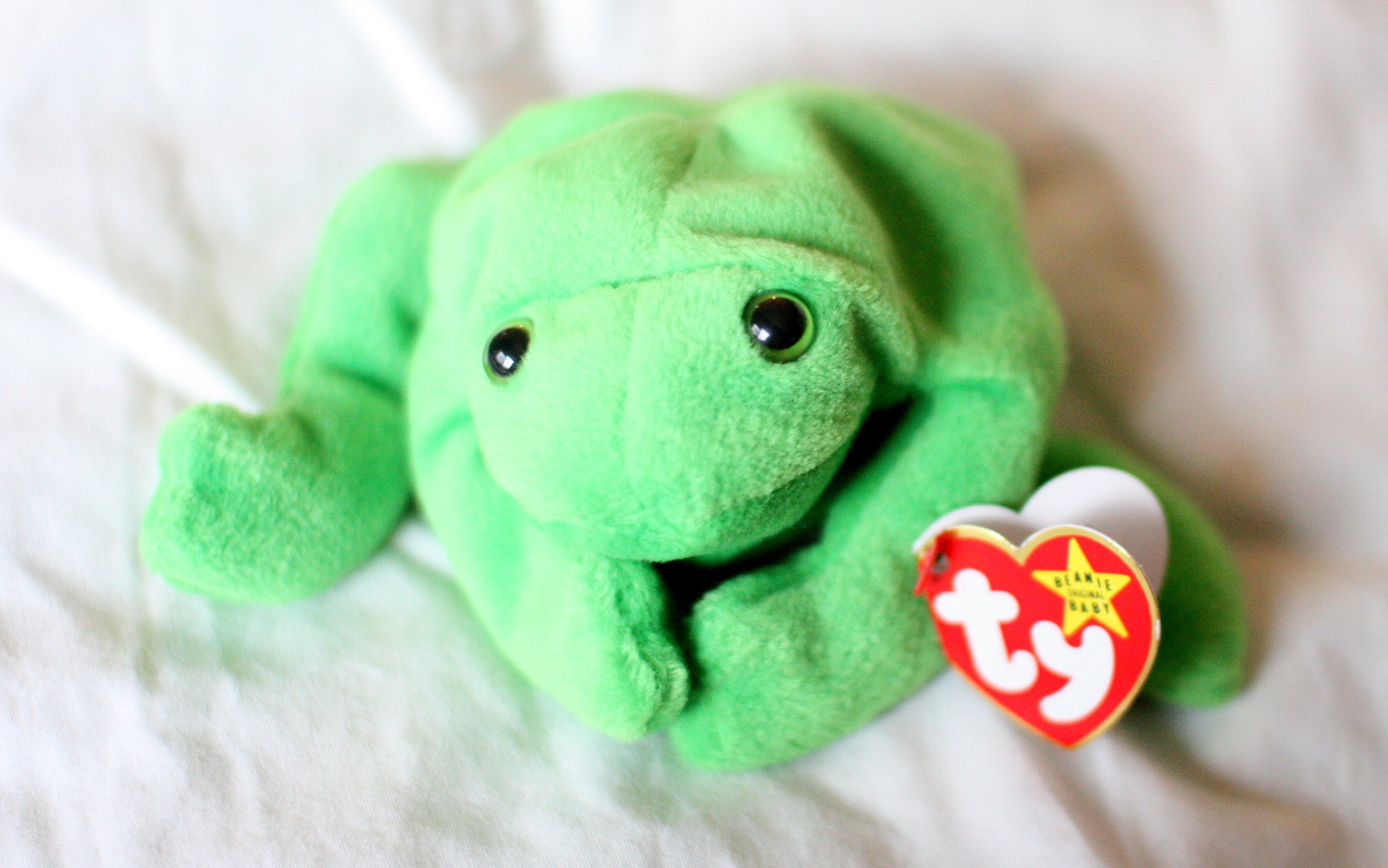 Legs Beanie Rare Ty Beanie Baby Legs the Frog Fist in the Beanie Baby  Collection Error on Swing Tag Hang Tag Misspelling Mistakes Rare Mint -   Canada
