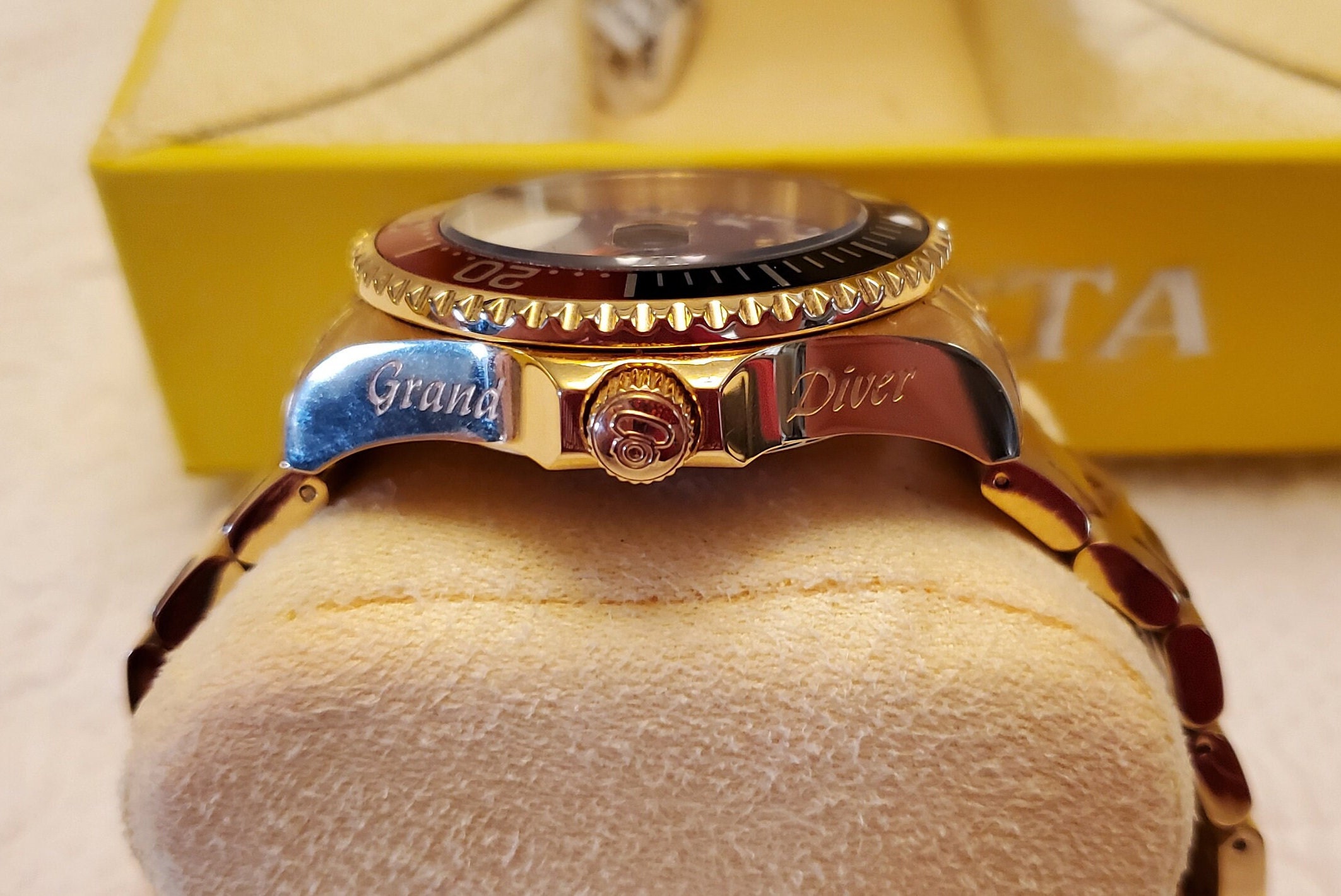 INVICTA腕時計 model 25963 | InvictaWatch.com