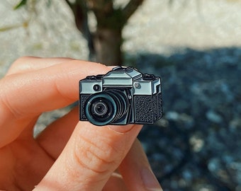 Film Camera Pin - Film Photography Enamel Pin - Photographer Gift Cute - Old Camera