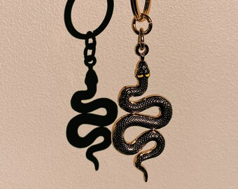 Tioneer Stainless Steel Tribal Viper Snake Hexagon Head Key Charm Pendant Necklace Tioneer Stainless Steel Tribal Viper Snake Hexagon Head Key Charm Pendant Necklace