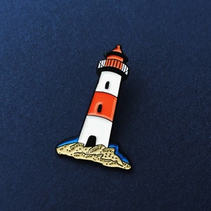 Épinglette phare en émail épinglette marin insigne phare épingle mer cadeaux phare cadeau voile image 1