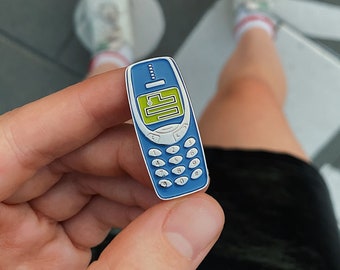 Snake Game Nokia 3310 Enamel Pin - Brick Phone Enamel Pin - Brick Phone Lapel Pin - 90's Kids - 90's Enamel Pin - Phone Pin - Oldschool Pin