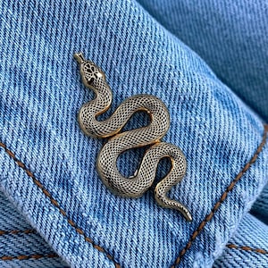 スネーク ゴールデン メタル ピン - サーペント エナメル ブローチ - コブラ - スリザリン バッジ - ハリー ポッター ピン - ナギニ ピン - バジリスク バッジ - アスプ バイパー ジェネシス