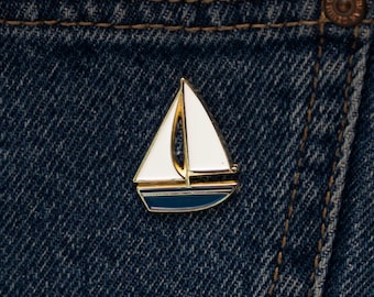 Sailboat Enamel Pin - Nautical Sailing Boat Pin Badge - Coastal Ocean Lapel Pin - Maritime Adventure Accessory - Sea Lover Gift