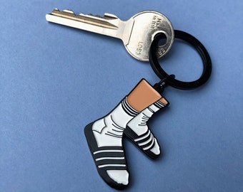 Chaussettes et chaussons porte-clés en émail - porte-clés d'Europe de l'Est - breloque de sac amusant - porte-clés unique - porte-clés de créateur