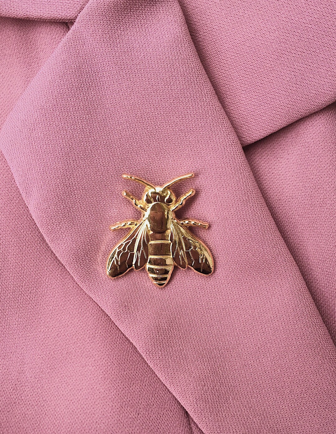 Golden Bee Enamel Pin Bee Zinc Pin Bee Button Honey Bee Lapel Pin Bee Lovers Pin Nature Lovers