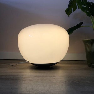 VINTAGE69 - Jonisk - Ikea - Carl Öjerstam - Tafellamp VINTAGE69 - Jonisk - Ikea - Carl Öjerstam - Tafellamp