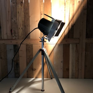 VINTAGE69 - Videolux 2000 - Hedler - Film spot on tripod - Rowi - Schiansky - 1970 - Floor lamp - Mid Century