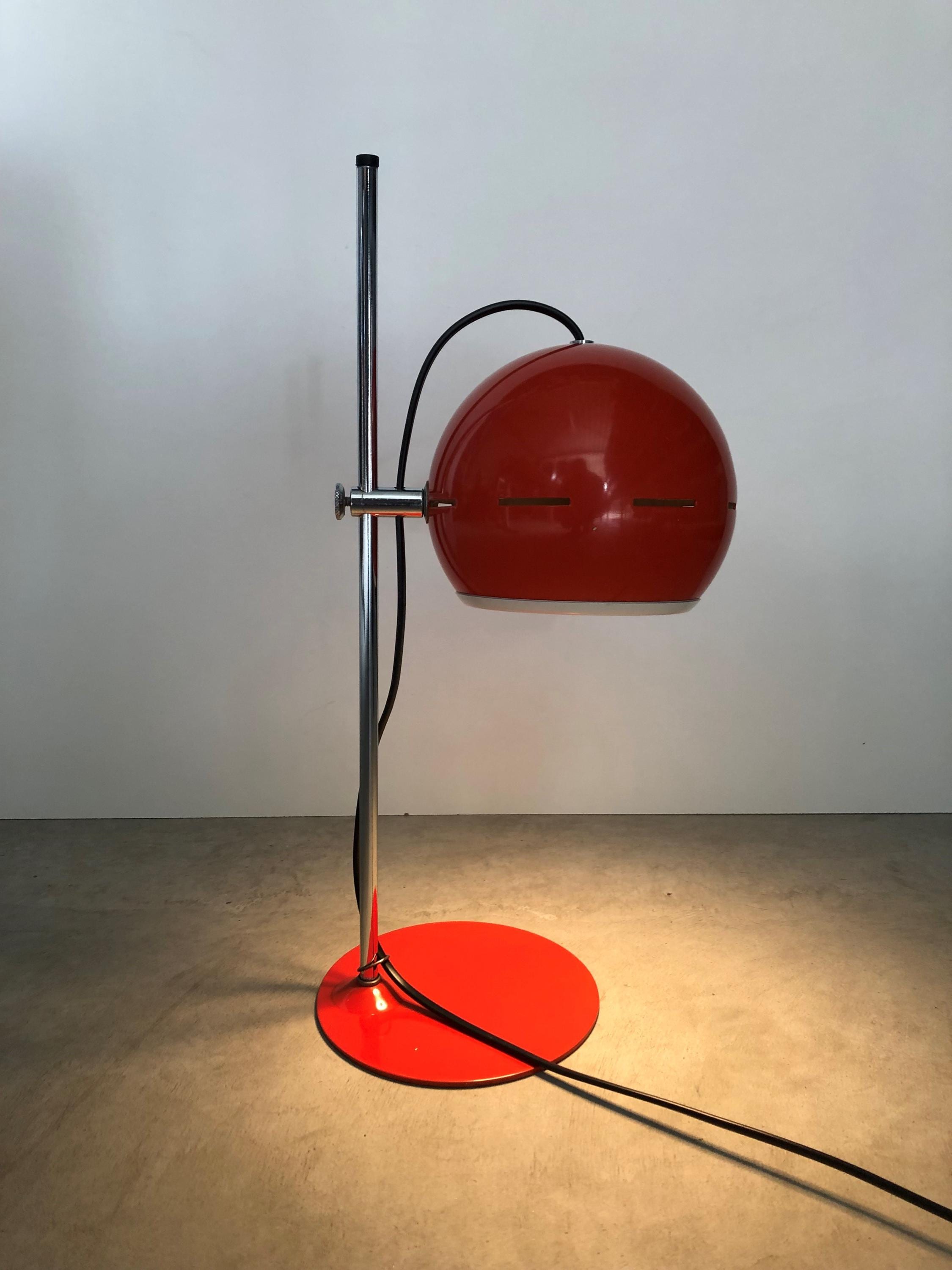 VINTAGE69 - Italian Design - Table Lamp - Desk Lamp - Orange