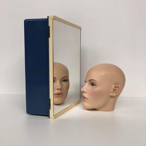 VINTAGE69 - Bathroom cabinet - Medicine cabinet - Mirror - Plastic - 1970