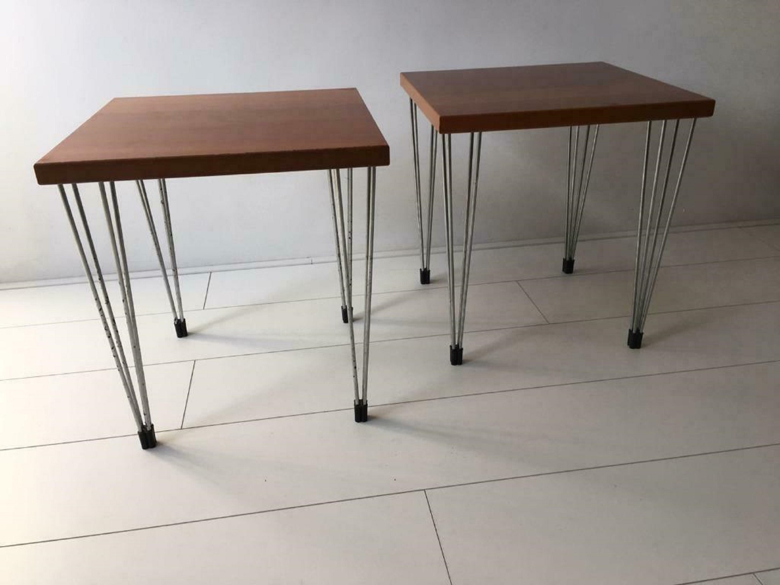VINTAGE69 - Fritz Hansen - Pin Age - Bijzettafel - Set van 2