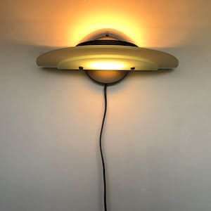 VINTAGE69 - Estiluz - Leonardo Marelli - Spanish Design - Memphis style - Uplighter - Wall lamp - 1980s - Etching glass - Frosted glass
