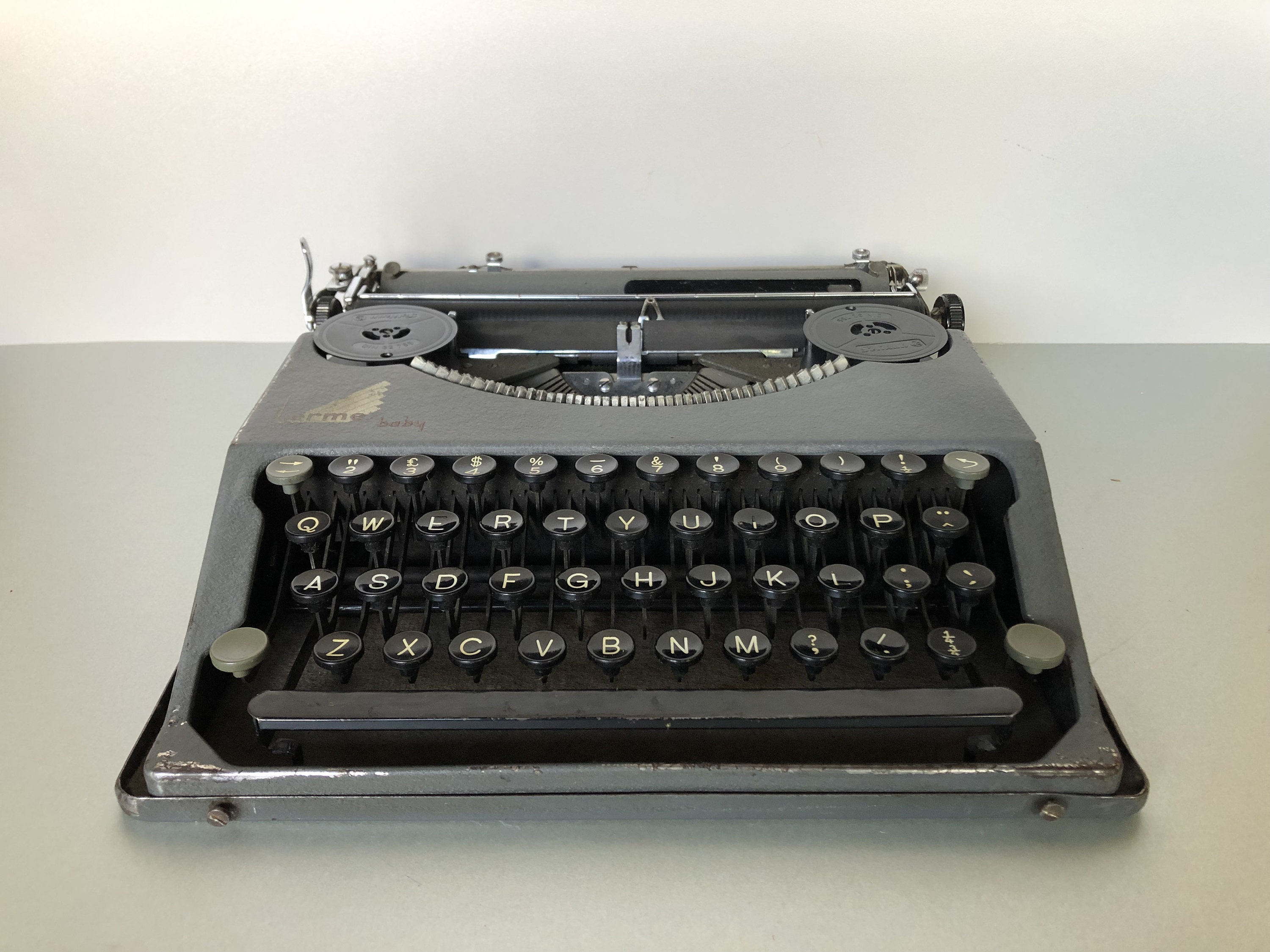 タイプライター　HERMES3000 HERMES 3000 中古タイプライター｜タイプライター専門店の尾河商会