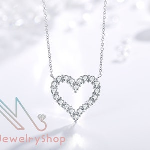 Moissanite Diamond 1.0 CT Heart Pendant Necklace 18K White Gold Rose Gold Yellow Gold