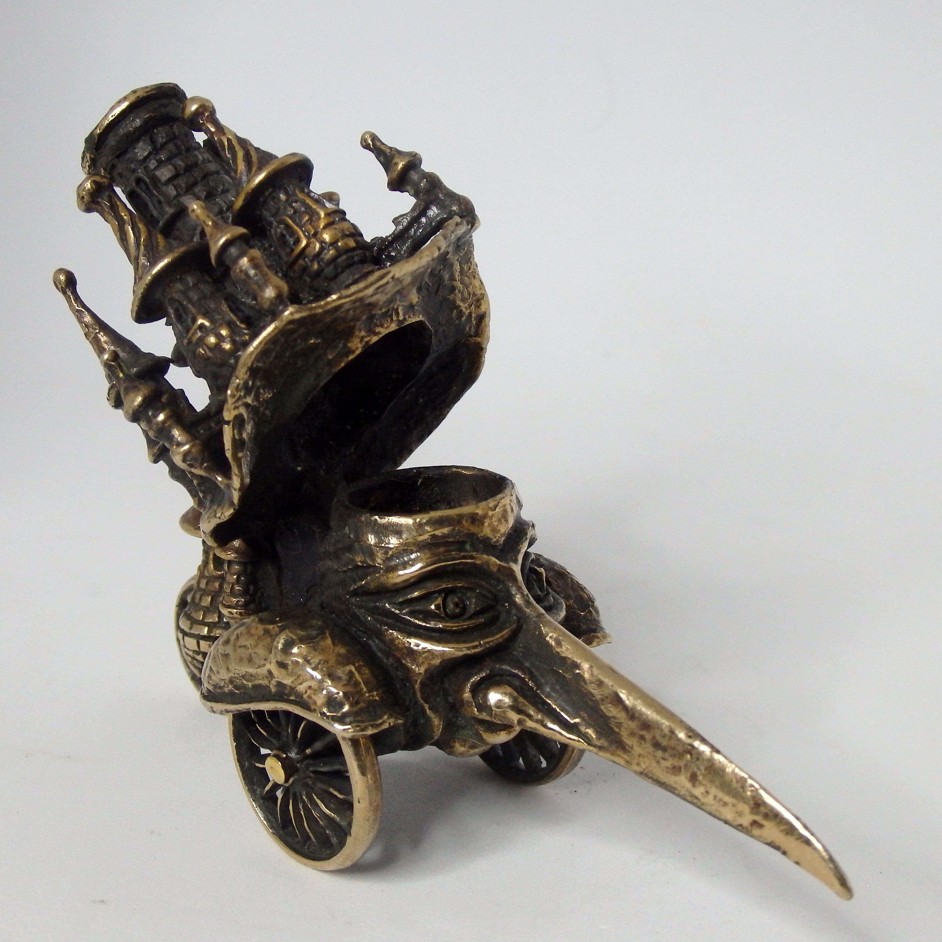 Incense Holder nose, Handcrafted Amazing Magical Creature, Bronze Casket for Little Things