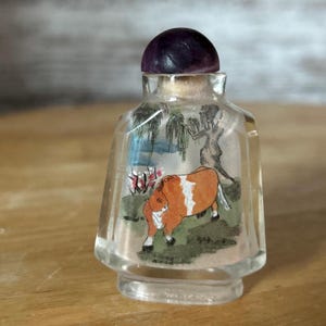 Vintage Chinese Reverse Painted Snuff Bottle bull cow image Inside Scenery Vessel Graphic Glass Art Bottle