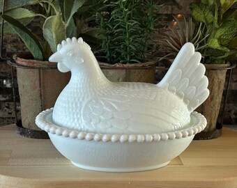 Vintage Indiana White Milk Glass Chicken Hen on Nest Covered Bowl Candy Dish EXCELLENT SHAPE cleaned and disinfected