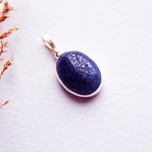 Lapis Lazuli Necklace, Blue pendant, gemstone necklace, September Birthstone Gift, gift for her, Blue necklace, Lapis lazuli jewelry