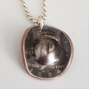1984 JFK Half Dollar Cowboy Hat Collier | Collier chapeau de cowboy | Collier chapeau de cowboy JFK