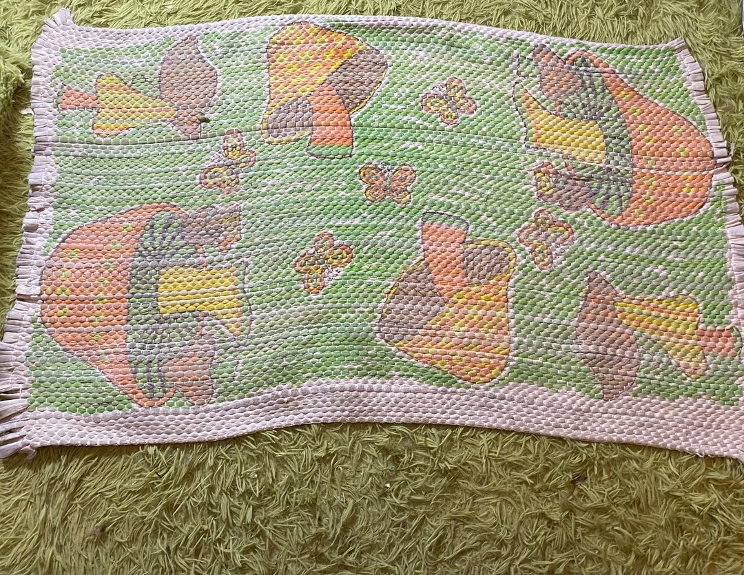 Authentic Vintage 70s Rug! - Etsy