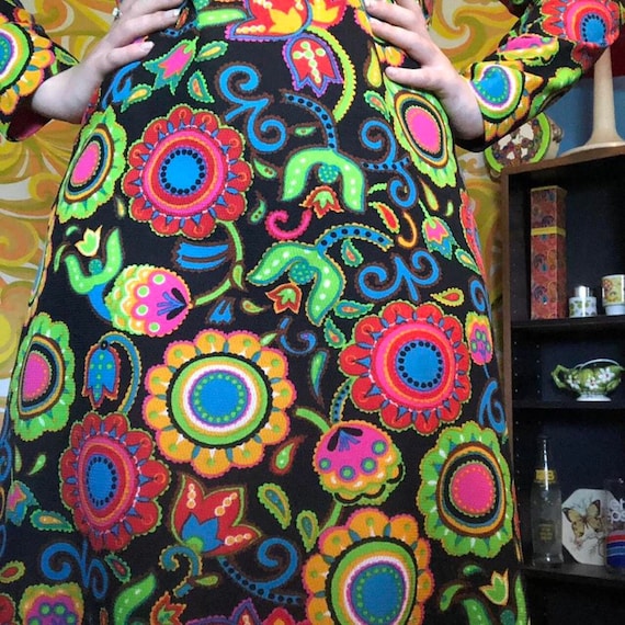 Authentic Vintage 60s Psychedelic Maxi Dress! - image 3