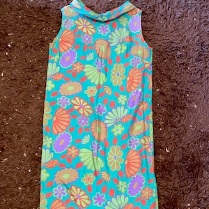 Authentic Vintage 1960s Floral Mod Dress!