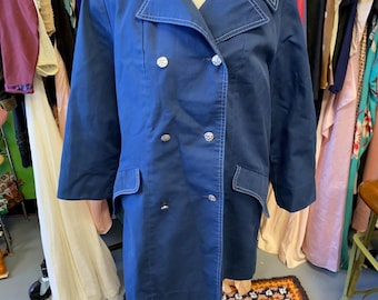 Authentic Vintage 1970s Trench Coat!