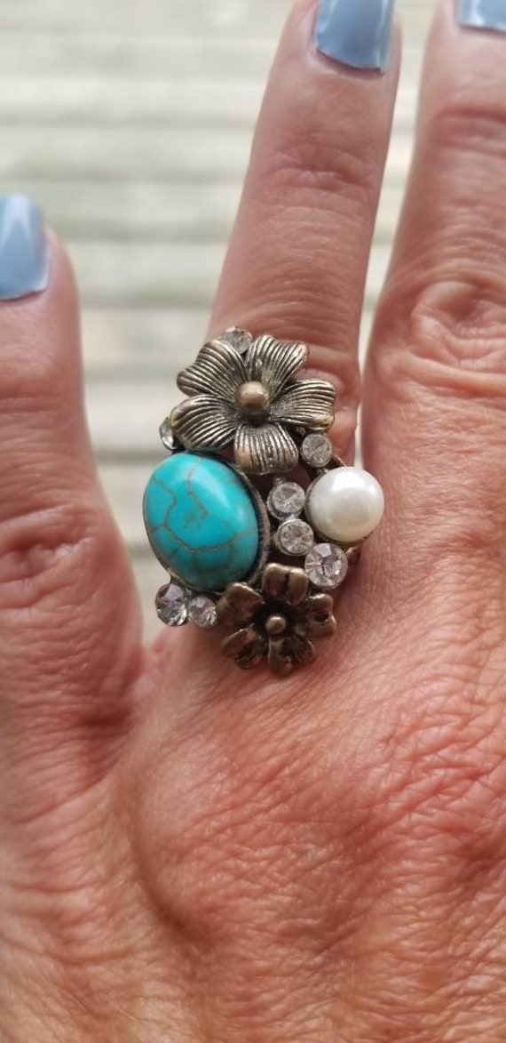 Retro Statement ring. Adjustable. 1970s?
