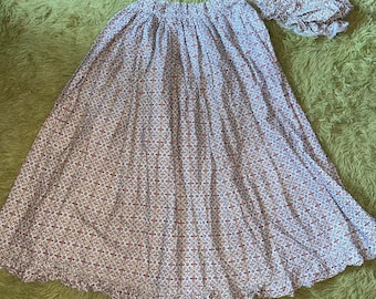 Authentic Vintage 70s Skirt And Bonnet!