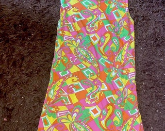 Authentic Vintage 60s Swirl Shift Dress!