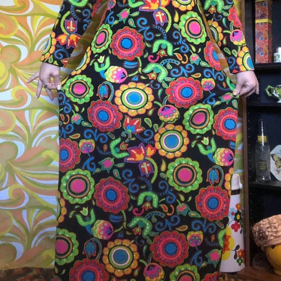 Authentic Vintage 60s Psychedelic Maxi Dress! - image 2