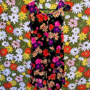 Authentic Vintage 1970s Floral Top!