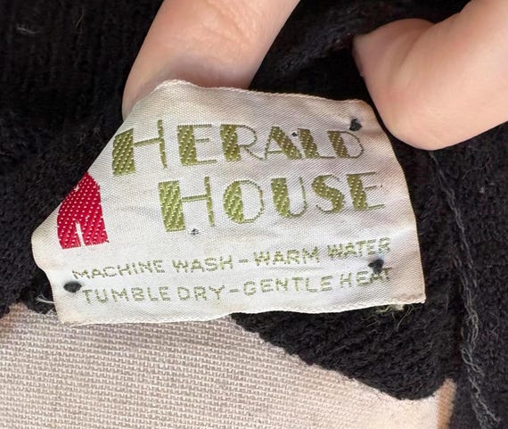 Authentic Vintage 1970s Sweater! - image 2