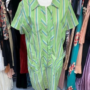 Authentieke vintage gestreepte huisjurk uit de jaren 60!