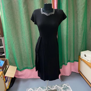 Authentic Vintage 1940s Dress!