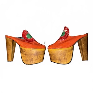 Authentic Vintage 1970s Platform Heels!