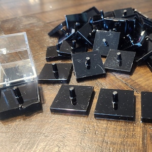 Set of 50 Black perky perches with one perky box