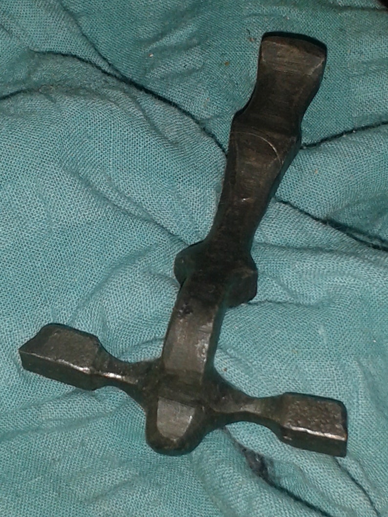 Cross fibula