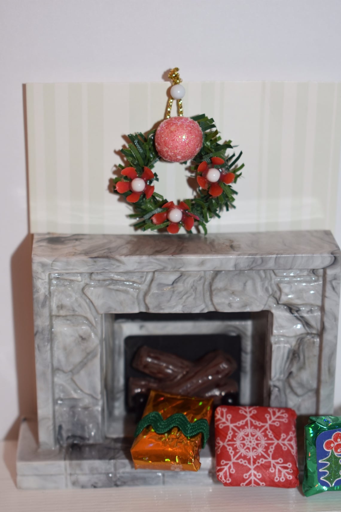 Dollhouse Miniature Christmas Wreath Etsy