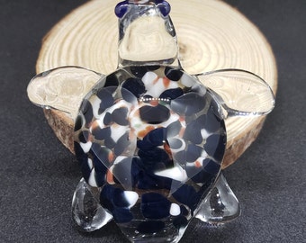 Handmade American glass sea turtle figurine