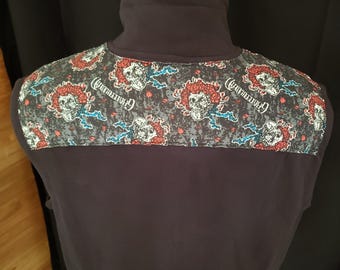 men's Medium Vest black fleece used/repurposed OOAK handmade applique Cats under the Stars patch