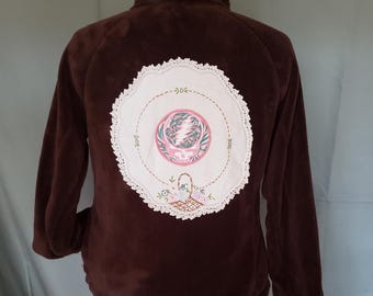 women's Large used/repurposed dark brown zip up jacket OOAK fuzzy fleece vintage embroidered doily patch