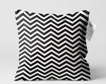 Funda de cojín en blanco y negro con estampado en zigzag / Funda de almohada con impresión a doble cara en suave tela de chenilla con opciones de varios tamaños