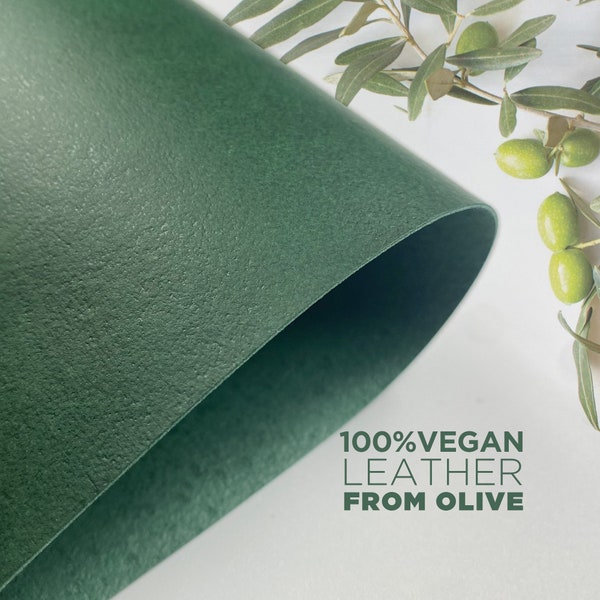 Pelle vegana verde dalla sansa di oliva, materiale sostenibile di nuova generazione, premiato, al 100% a base vegetale, in diverse dimensioni, pelli per l'artigianato
