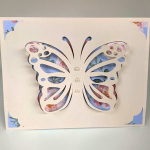 Tarjeta Cricut Joy SVG, tarjeta emergente SVG. tarjeta de mariposa SVG, tarjeta de cumpleaños para mamá, tarjeta de feliz cumpleaños, pensando en ti, archivos de corte cricut